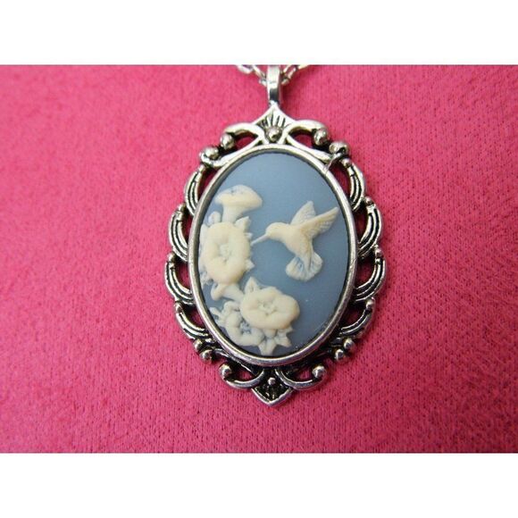 Blue Hummingbird Necklace Pendant Cameo wedding - Picture 10 of 12